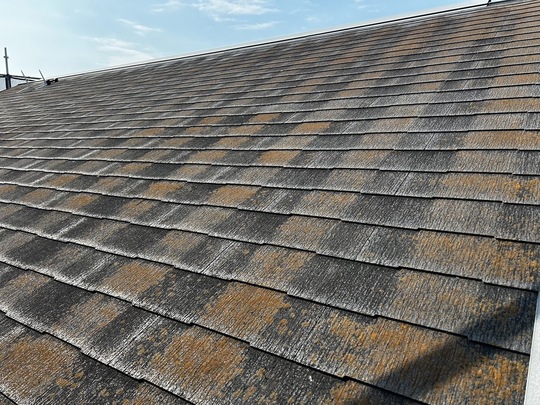 北九州市で多いコロニアル屋根の劣化事例